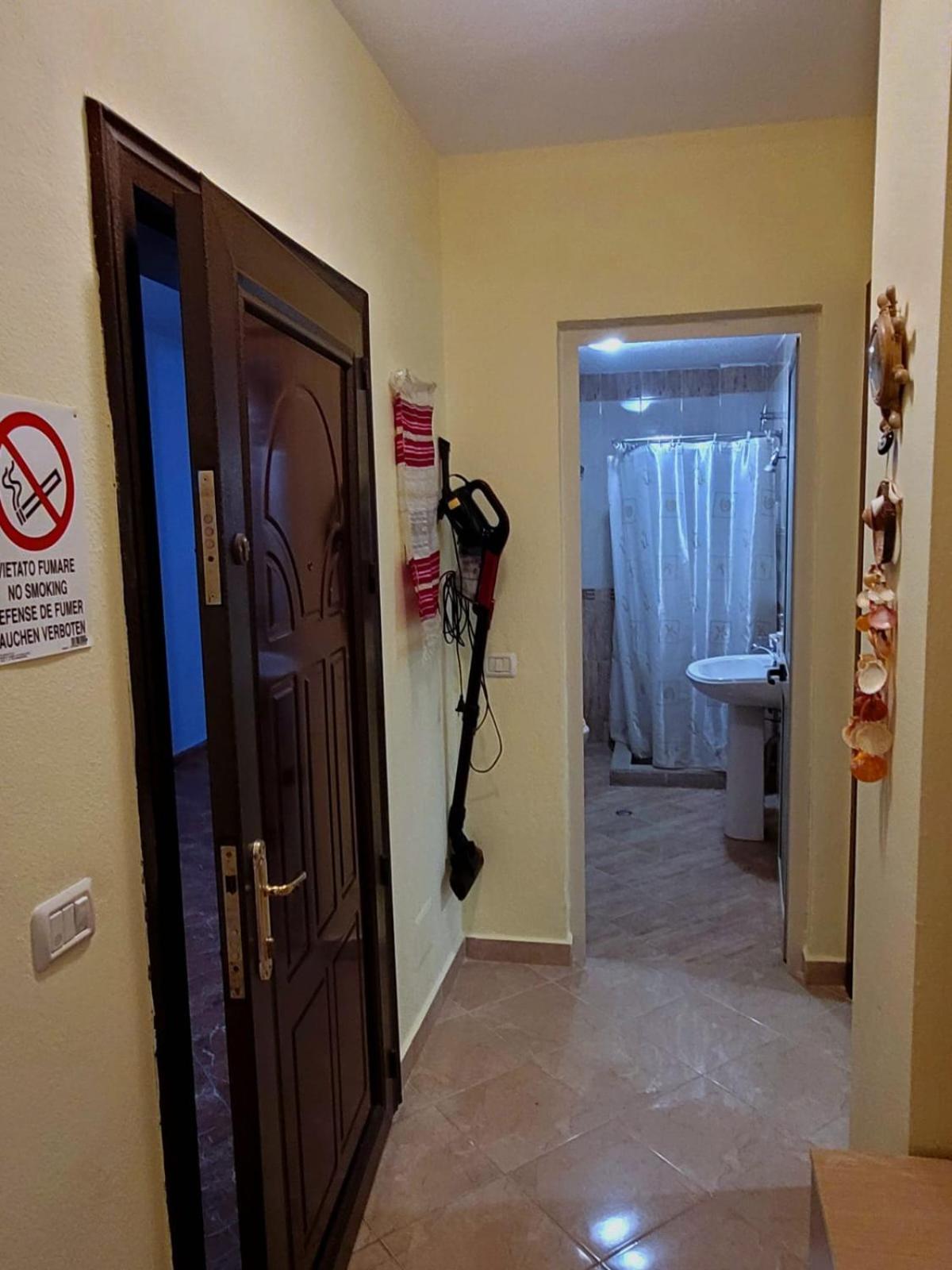 J&A Beachside Apartment Golem  Zewnętrze zdjęcie